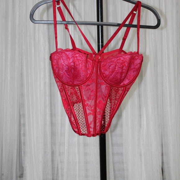Adore Me. Red Lace Corset Bustier with Strappy Detail.  Sz. 34DD - Picture 4 of 7